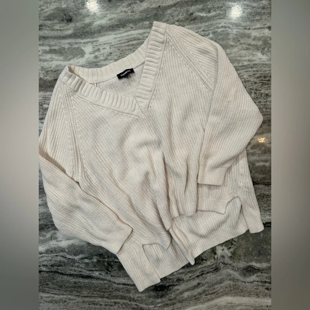 Express Sweater M - Picture 1 of 2